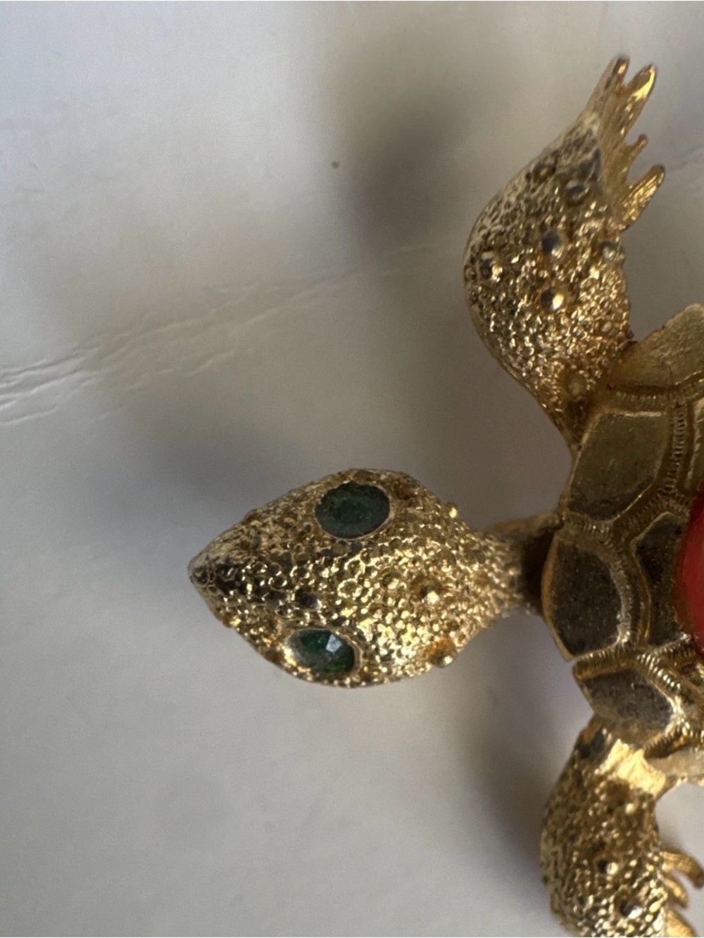 Vintage Gold Tone Sea Turtle Brooch Red Cabochon Green Rhinestone Eyes - Picture 2 of 4